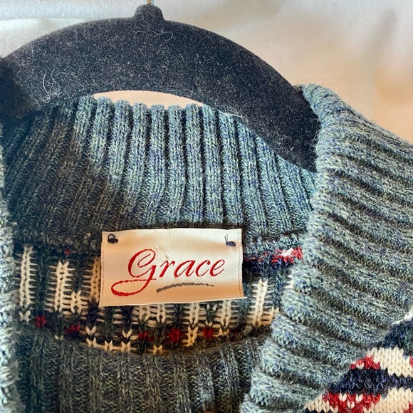 Vintage 90’s Oversized Sweater - Picture 2 of 5